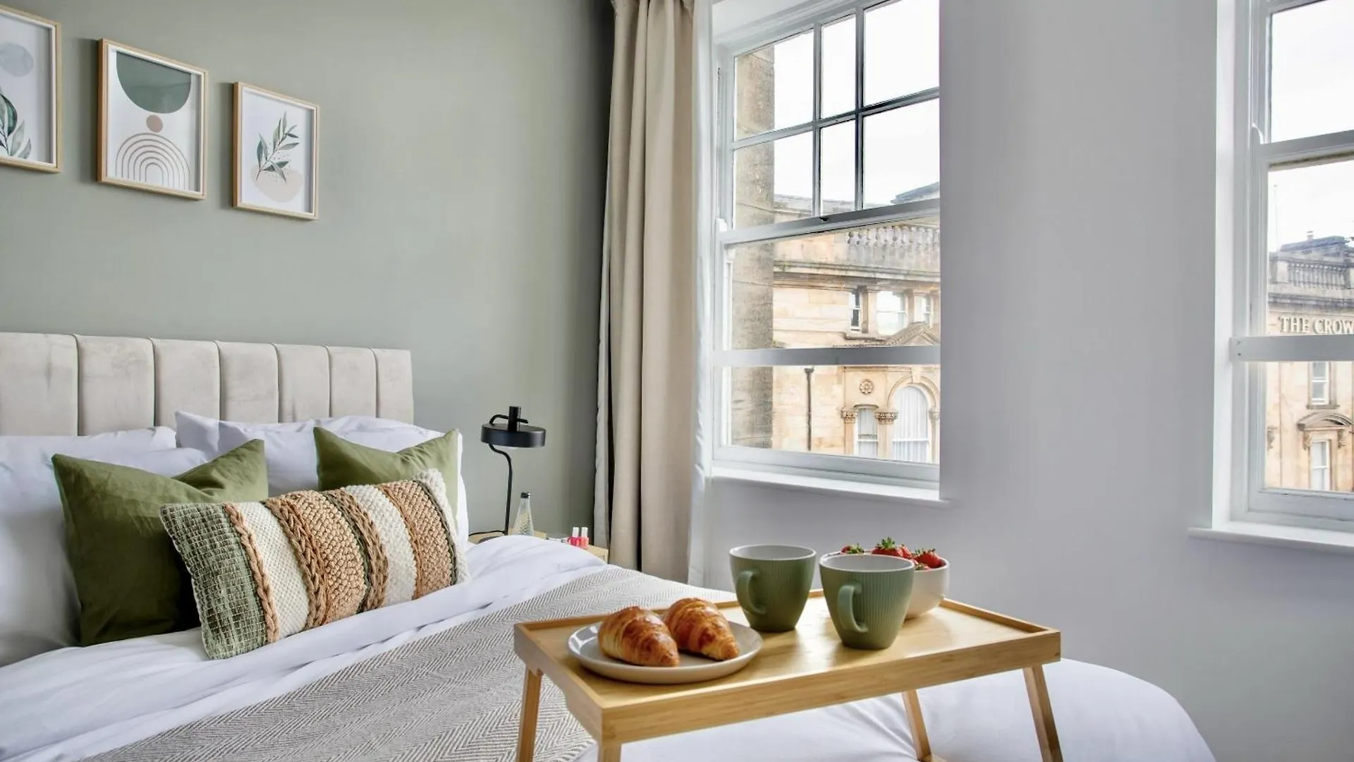The Yorkshire Crown - Luxury Apartment - Free Parking Nearby Харрогейт